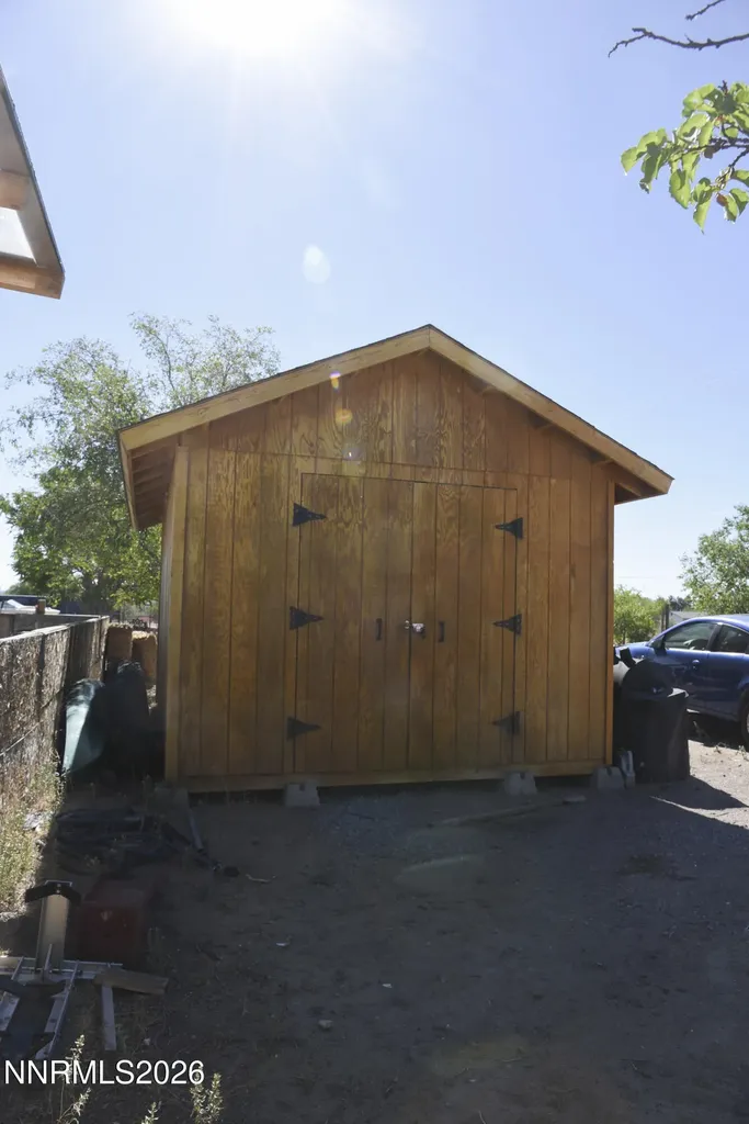 3716 Cypress Silver Springs NV 89429