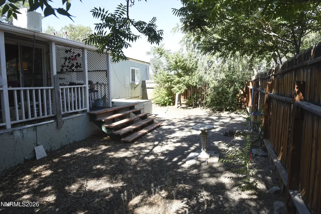3716 Cypress Silver Springs NV 89429