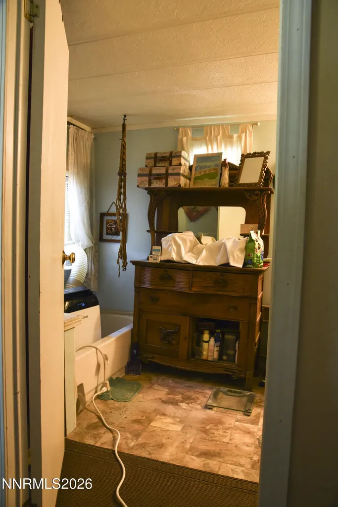 3716 Cypress Silver Springs NV 89429