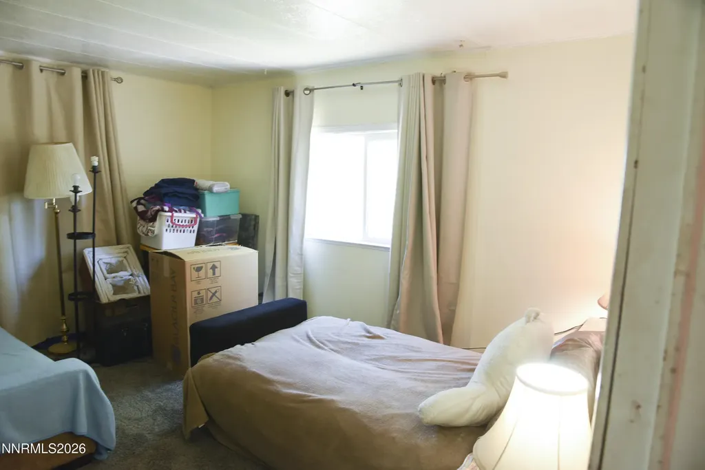 3716 Cypress Silver Springs NV 89429
