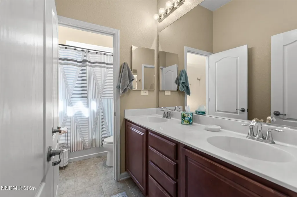 8450 Opal Station Reno NV 89506