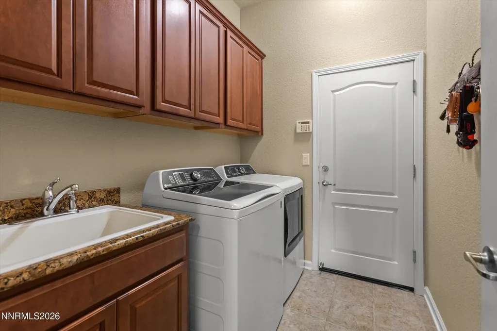 8450 Opal Station Reno NV 89506