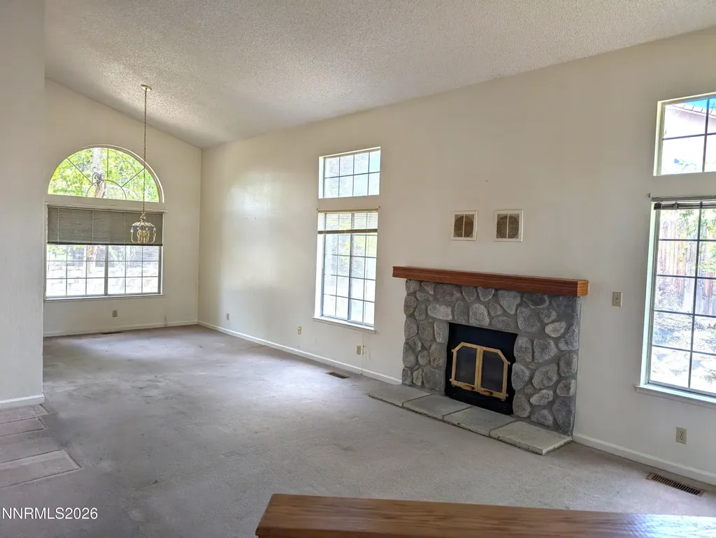 1671 Glen Oaks Reno NV 89523