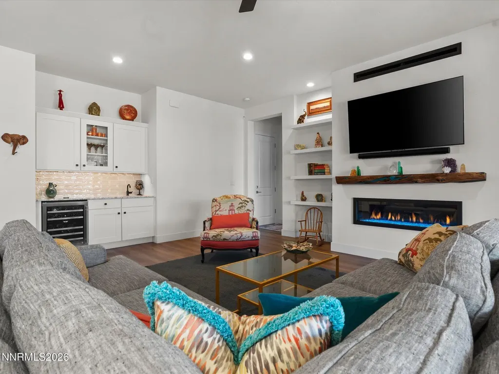 2281 White Clay Reno NV 89521