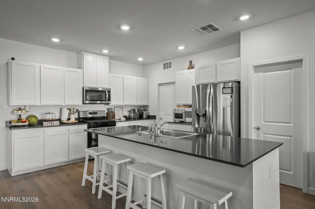 738 Butte Creek Dayton NV 89403