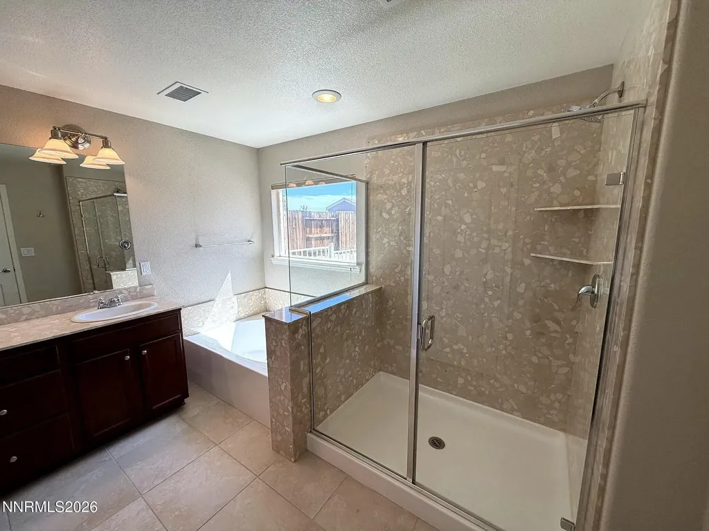 132 Bethpage Dayton NV 89403