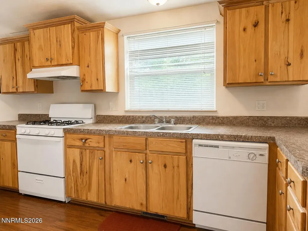 3415 Moon Winnemucca NV 89445