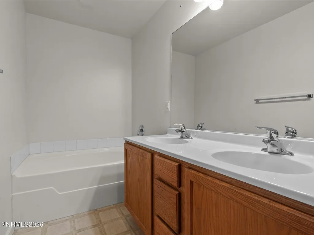 894 Timothy Fallon NV 89406