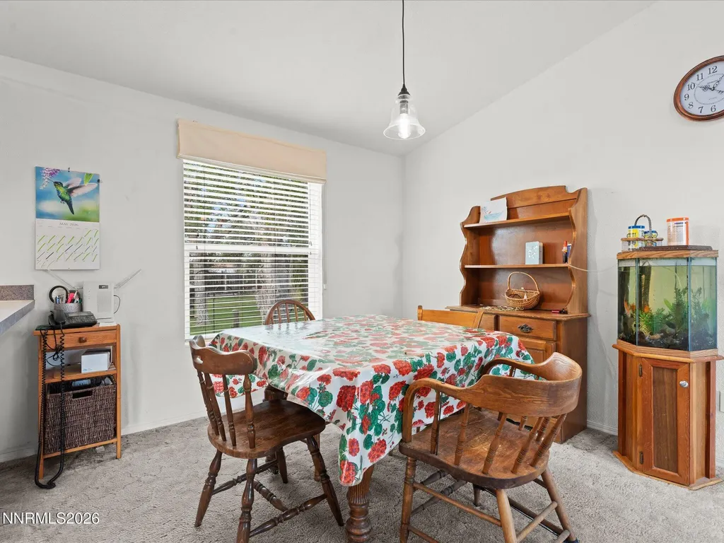 8749 Elm Silver Springs NV 89429