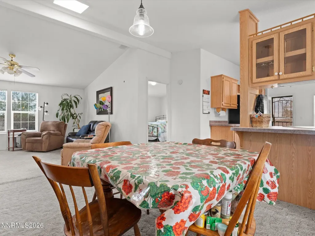 8749 Elm Silver Springs NV 89429