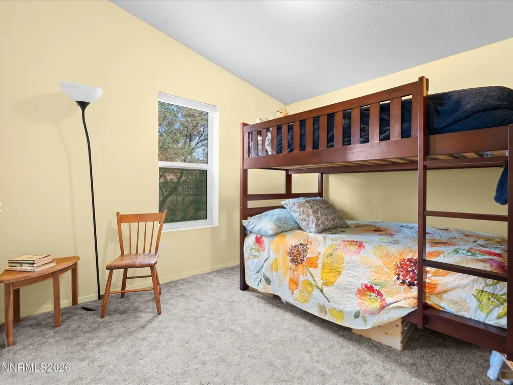 8749 Elm Silver Springs NV 89429