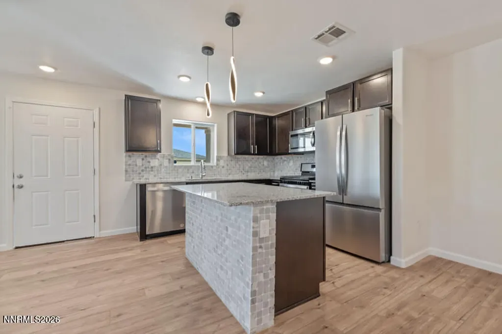 611 Yerington Reno NV 89506