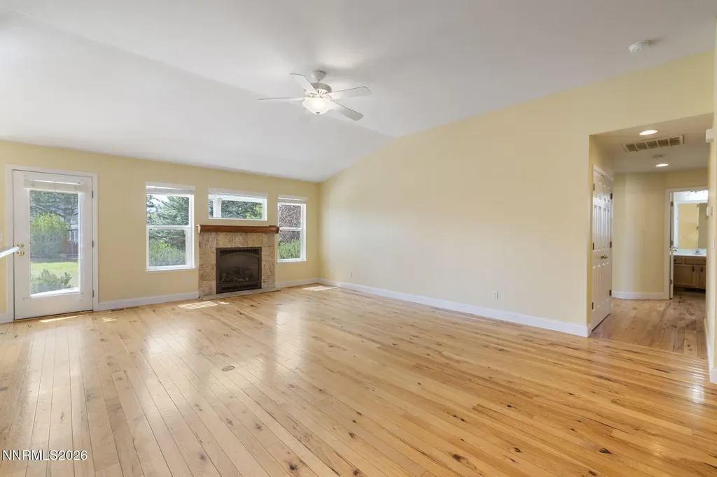 2972 Hot Springs Minden NV 89423