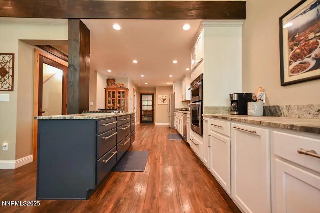 1147 Autumn Hills Gardnerville NV 89460