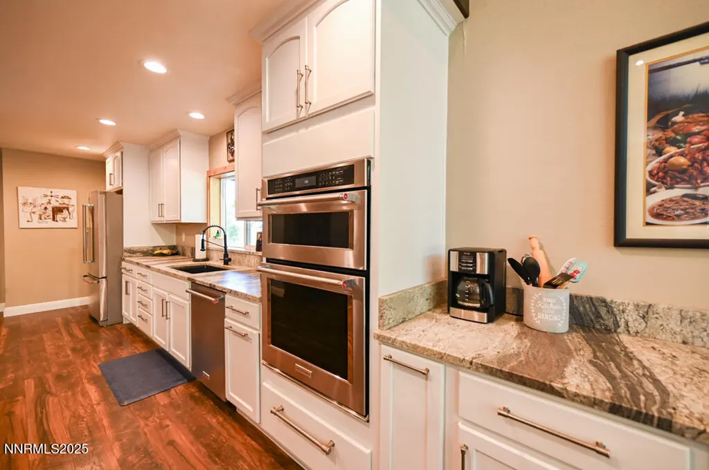 1147 Autumn Hills Gardnerville NV 89460