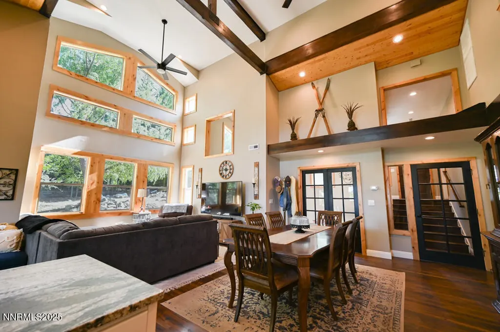 1147 Autumn Hills Gardnerville NV 89460