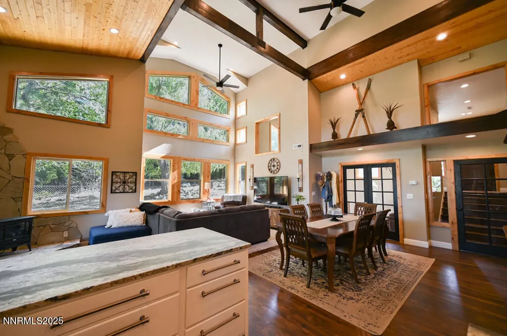 1147 Autumn Hills Gardnerville NV 89460