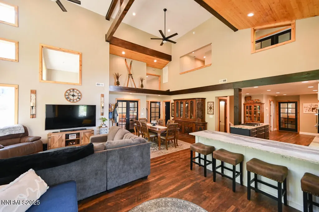 1147 Autumn Hills Gardnerville NV 89460