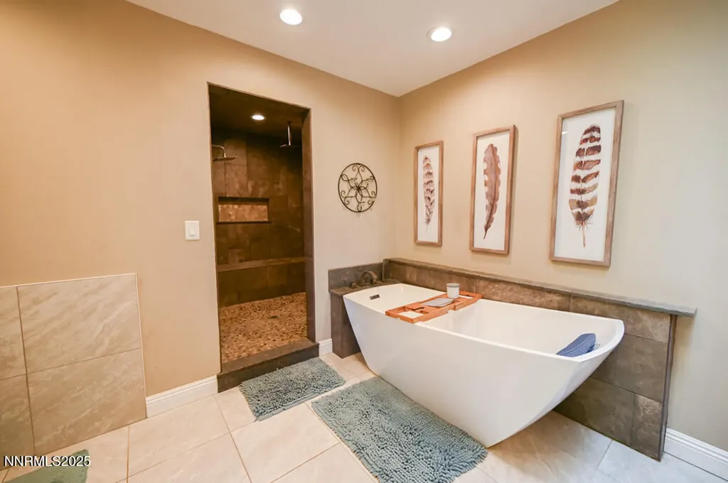 1147 Autumn Hills Gardnerville NV 89460