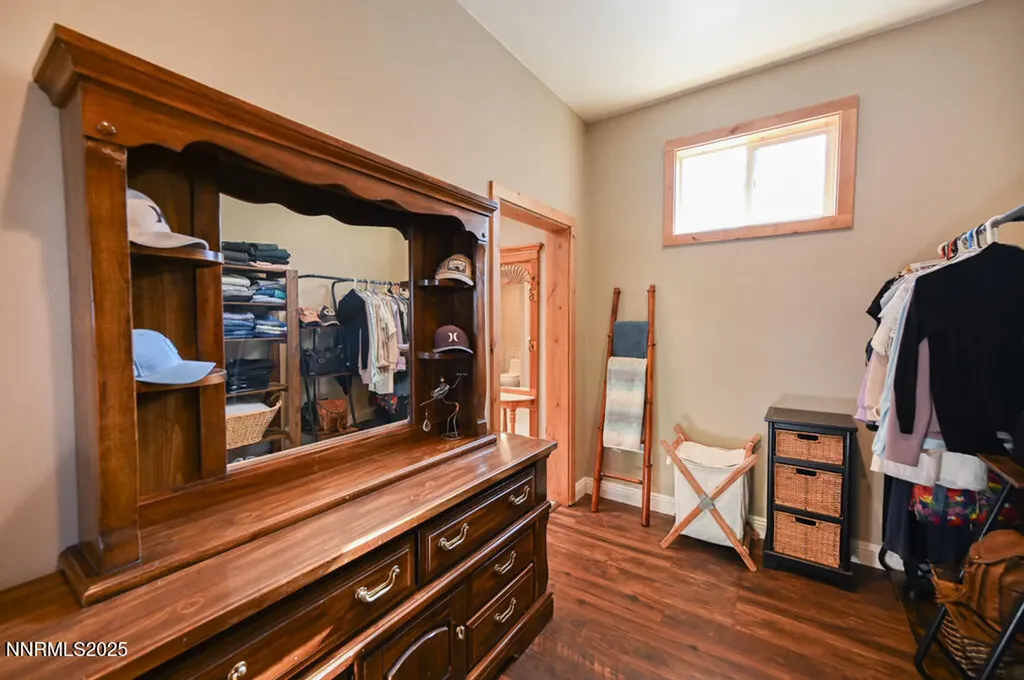 1147 Autumn Hills Gardnerville NV 89460