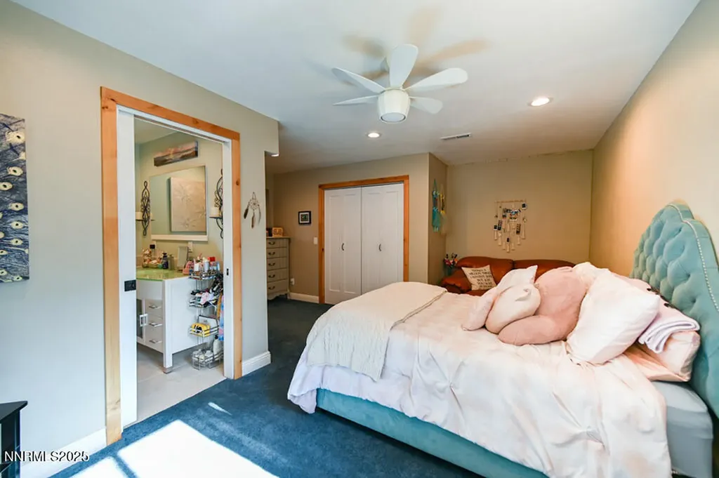 1147 Autumn Hills Gardnerville NV 89460