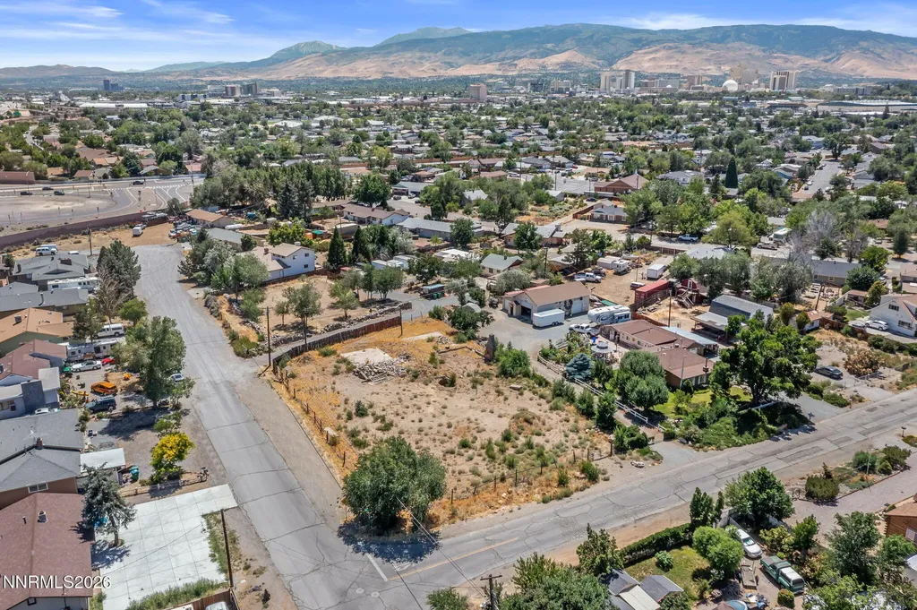 2090 Fife Reno NV 89512