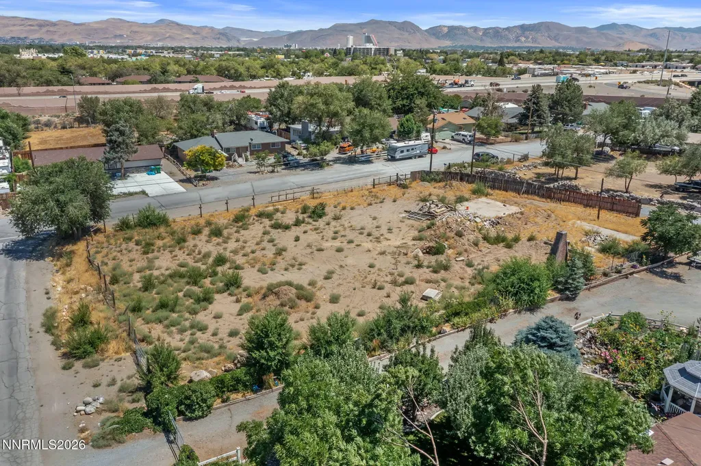 2090 Fife Reno NV 89512