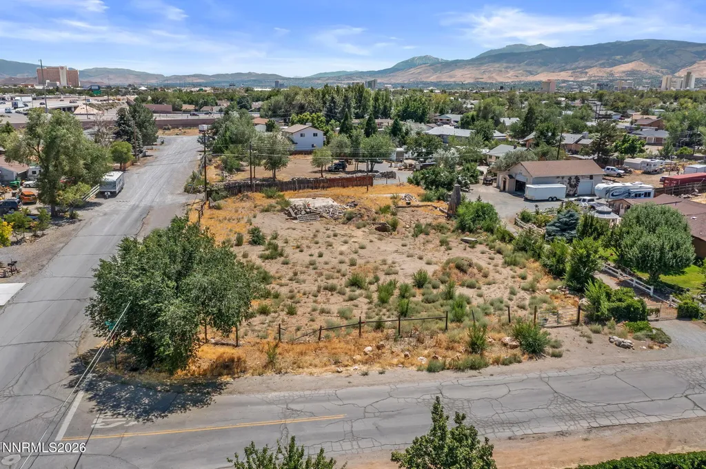 2090 Fife Reno NV 89512
