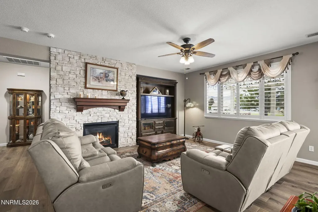 824 Ballybunion Dayton NV 89403