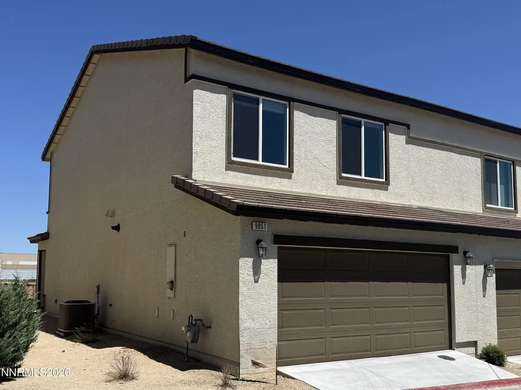 9851 Coastal Fog Reno NV 89506