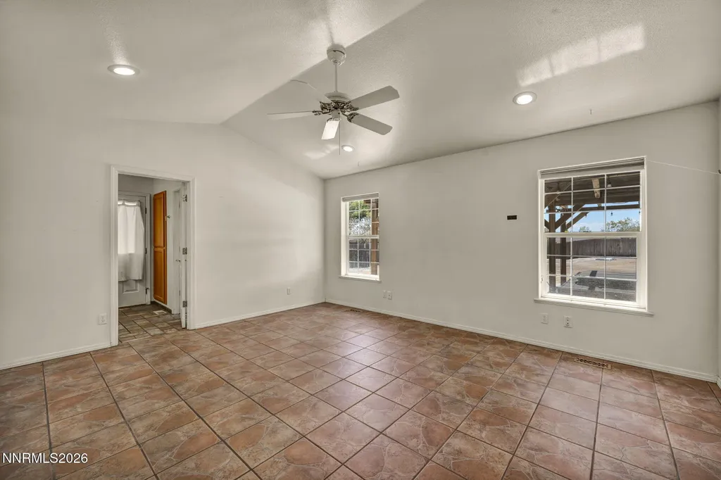 1221 Golden Park Fallon NV 89406