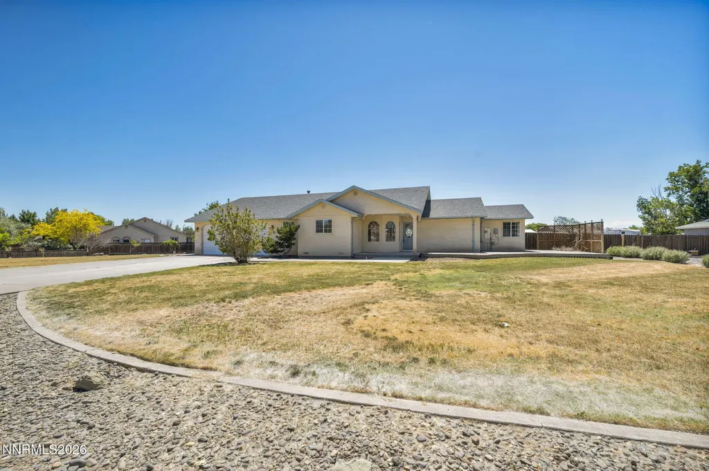 1221 Golden Park Fallon NV 89406