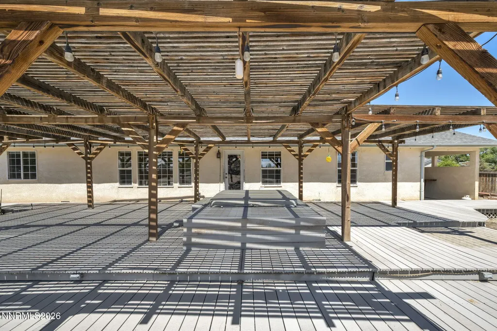 1221 Golden Park Fallon NV 89406