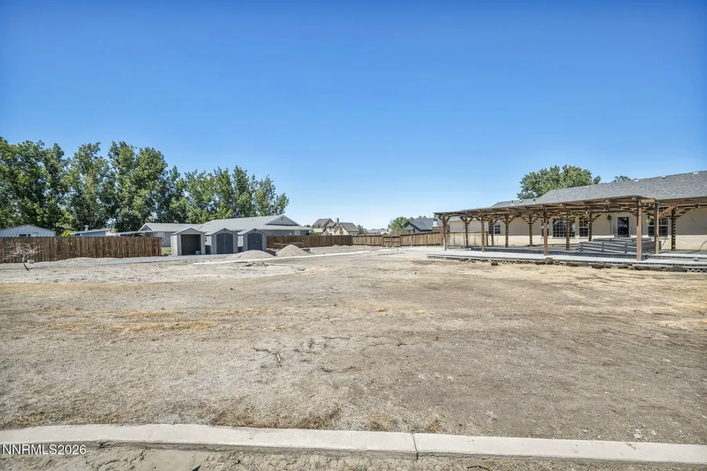1221 Golden Park Fallon NV 89406