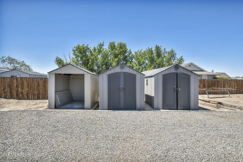 1221 Golden Park Fallon NV 89406