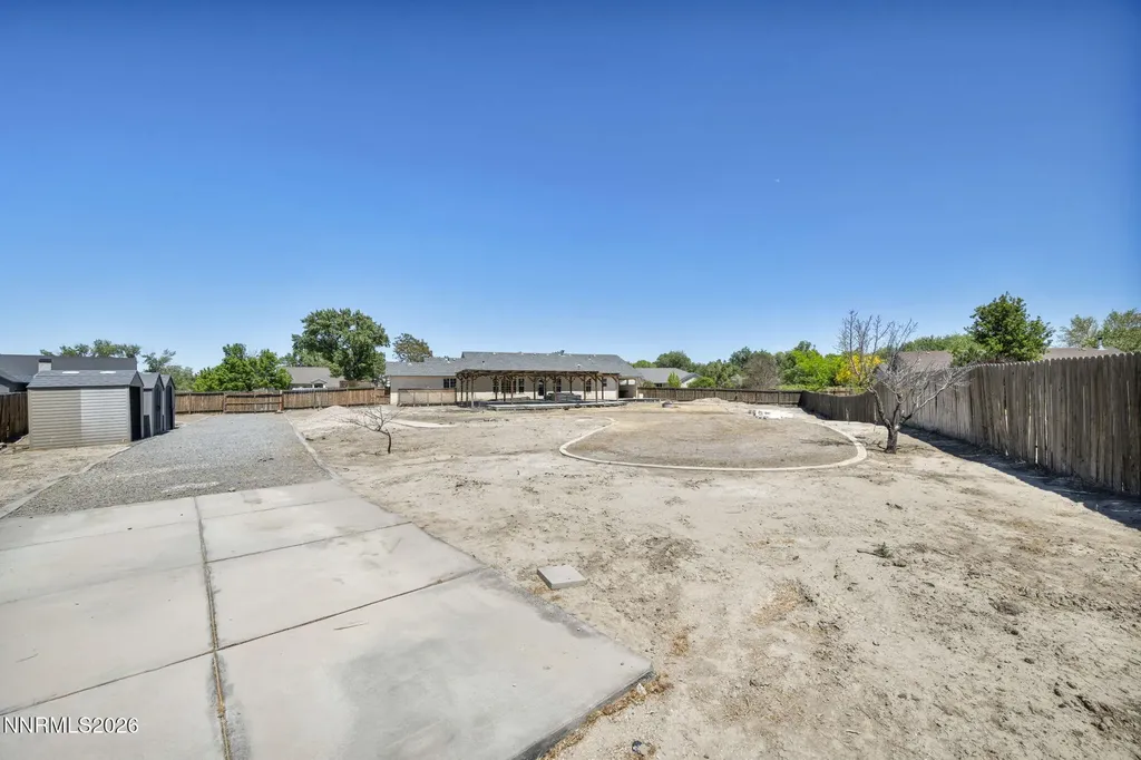 1221 Golden Park Fallon NV 89406
