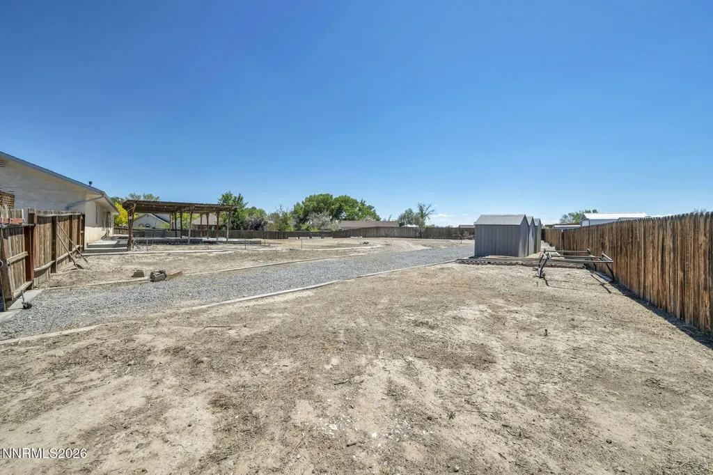 1221 Golden Park Fallon NV 89406