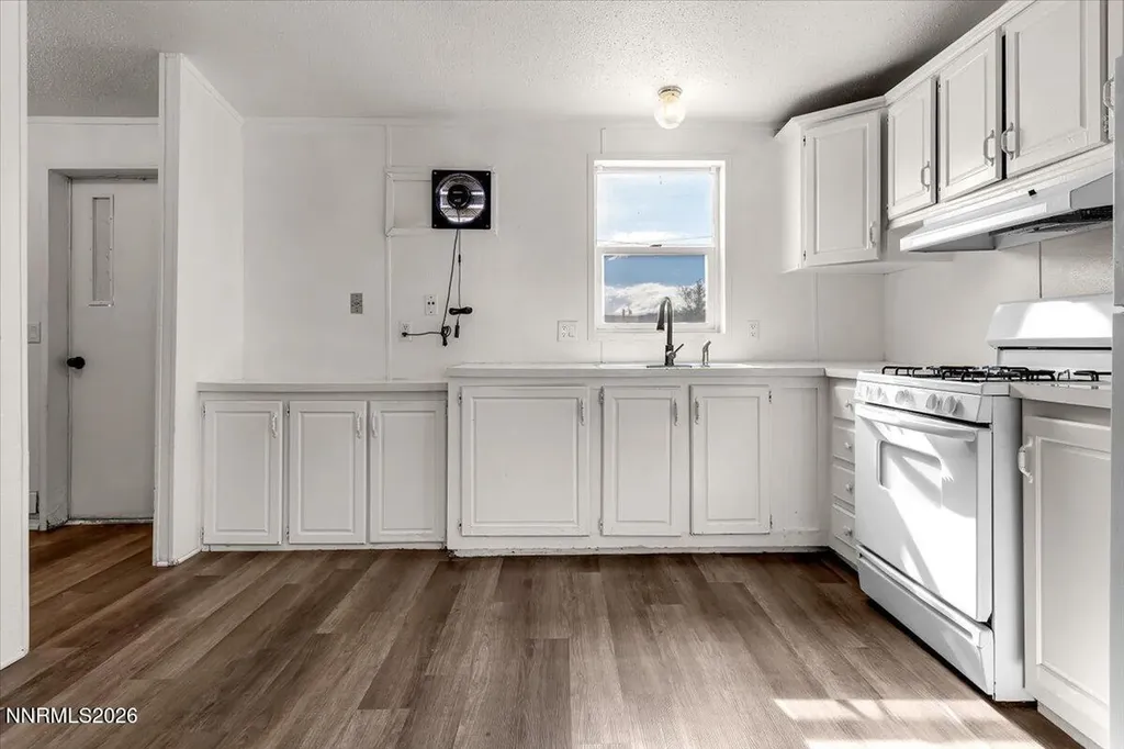 2585 Rawhide Silver Springs NV 89429