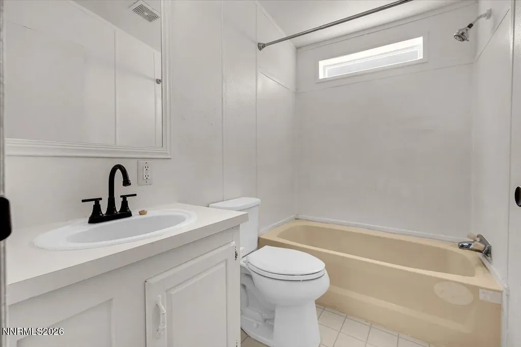 2585 Rawhide Silver Springs NV 89429