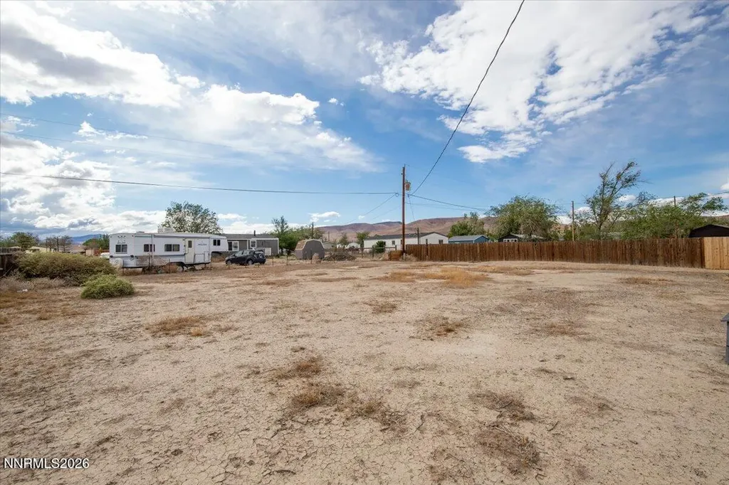 2585 Rawhide Silver Springs NV 89429