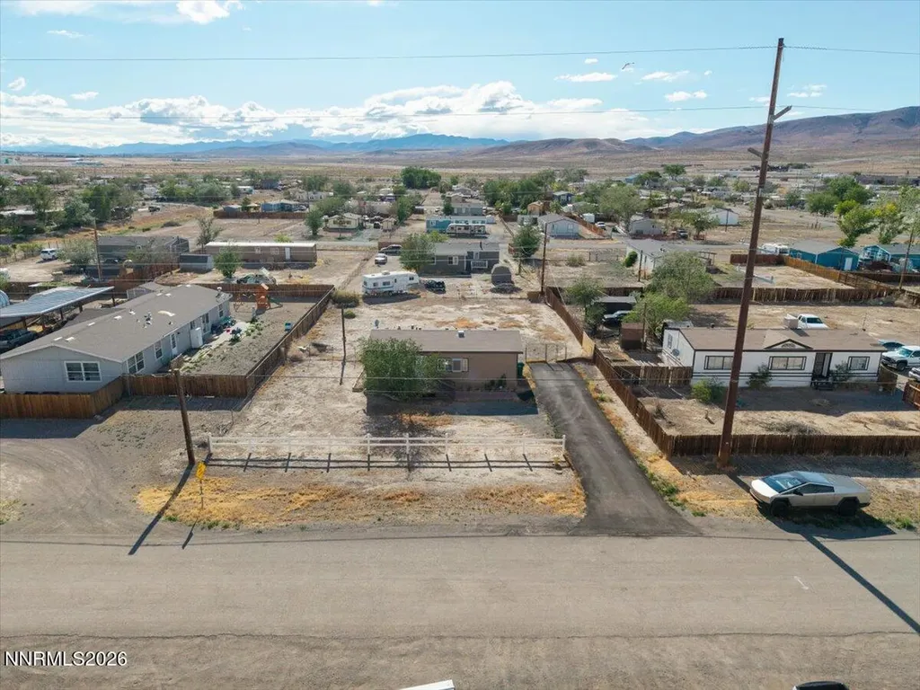 2585 Rawhide Silver Springs NV 89429