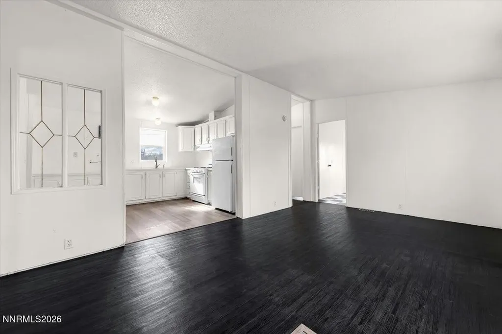 2585 Rawhide Silver Springs NV 89429