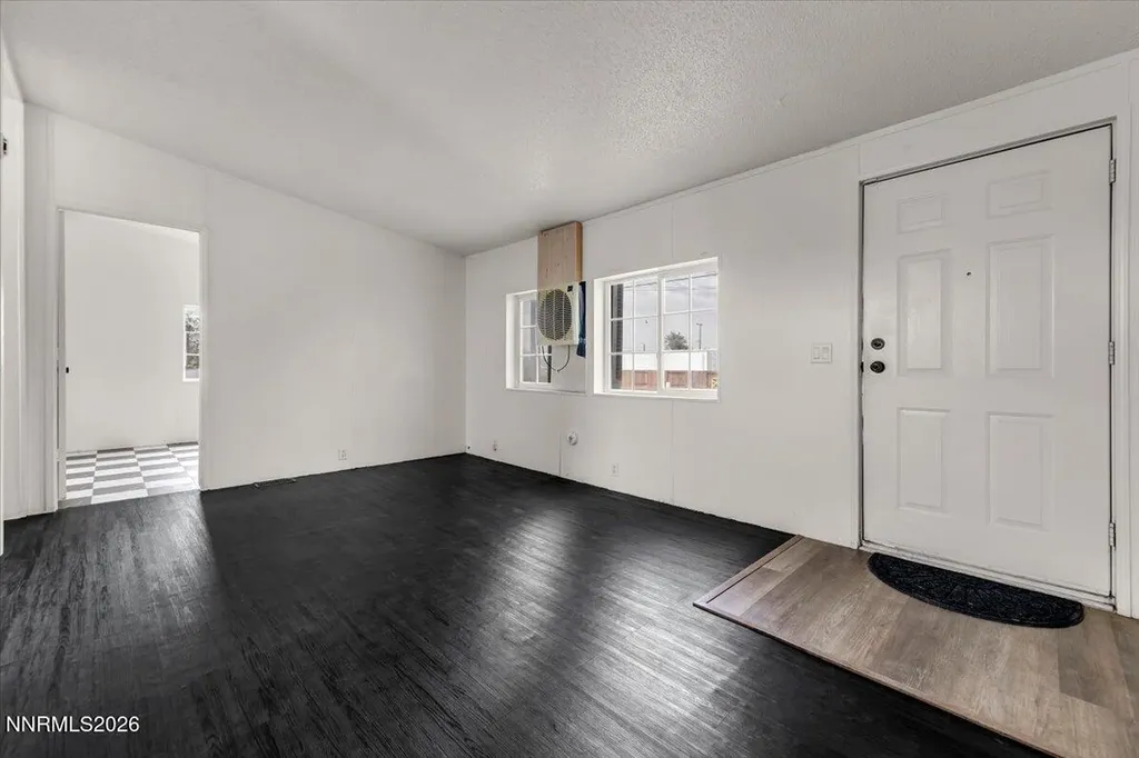 2585 Rawhide Silver Springs NV 89429