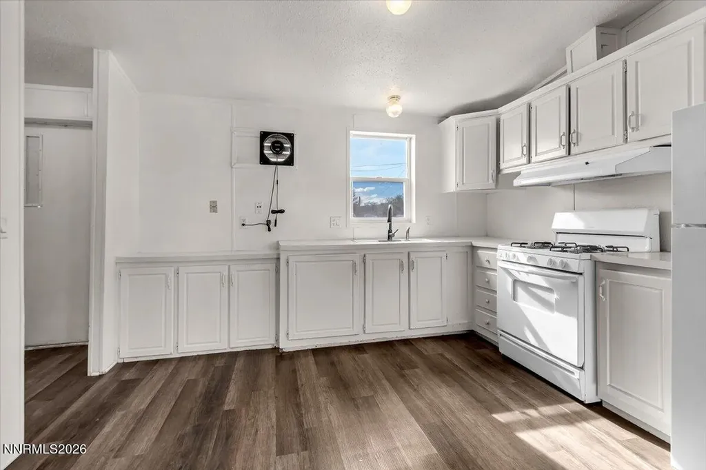 2585 Rawhide Silver Springs NV 89429