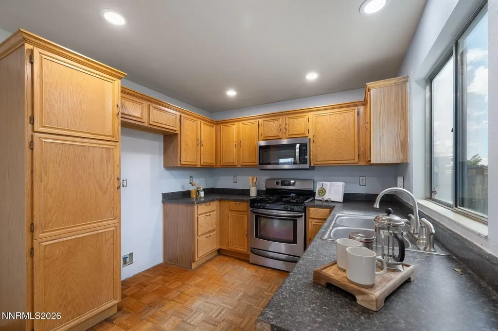 8486 Piper Reno NV 89506