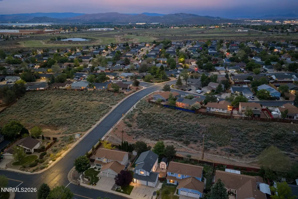 8486 Piper Reno NV 89506