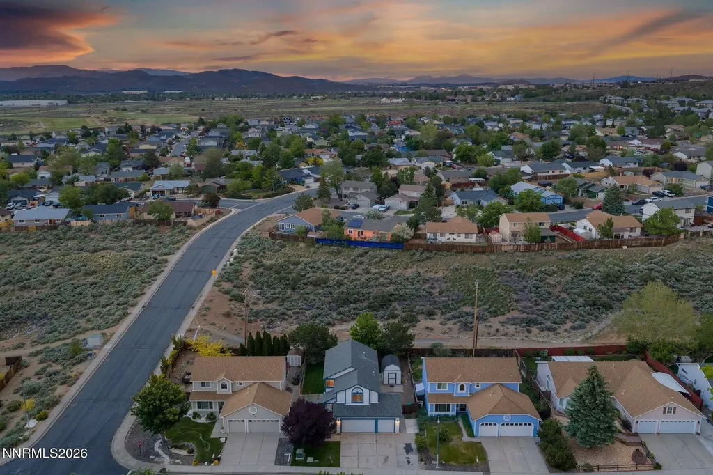 8486 Piper Reno NV 89506