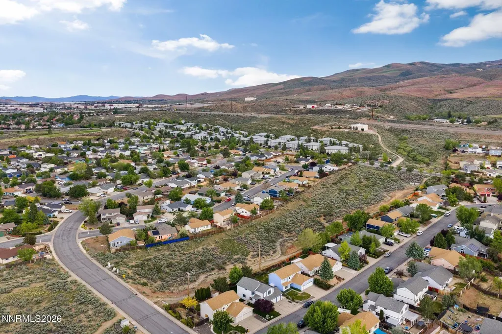 8486 Piper Reno NV 89506