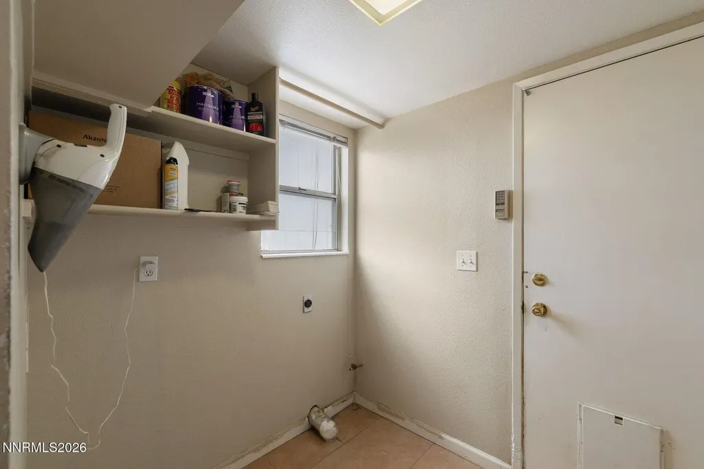 8486 Piper Reno NV 89506