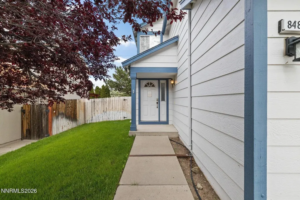 8486 Piper Reno NV 89506